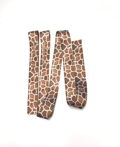 Giraffe cinch strap set