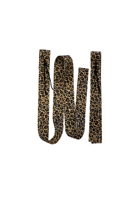 Cheetah cinch strap.